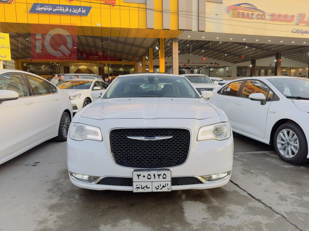 کرایسلەر 300